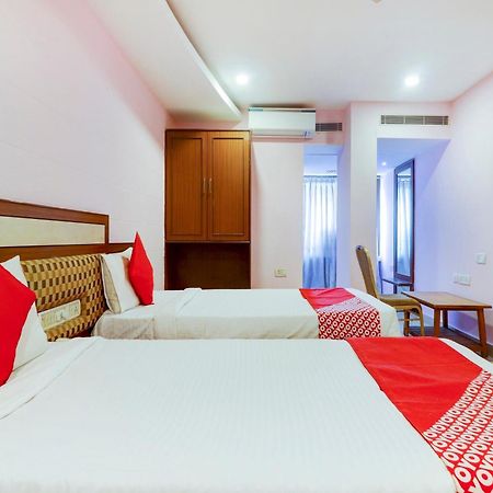 Super Collection O 77115 Vaishnavi Palace Hajdarábád Exteriér fotografie