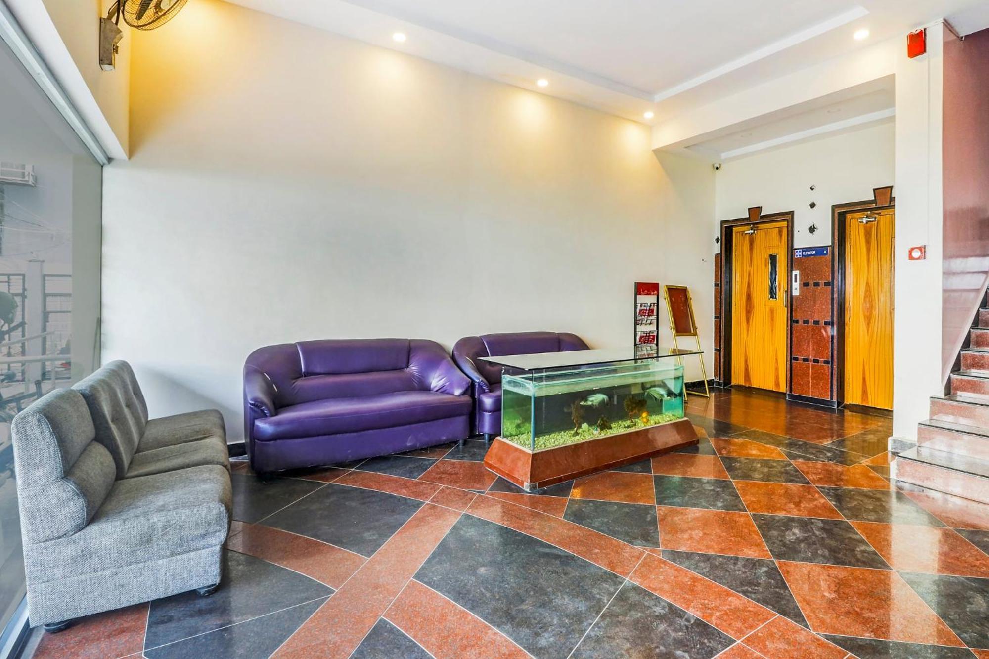 Super Collection O 77115 Vaishnavi Palace Hajdarábád Exteriér fotografie