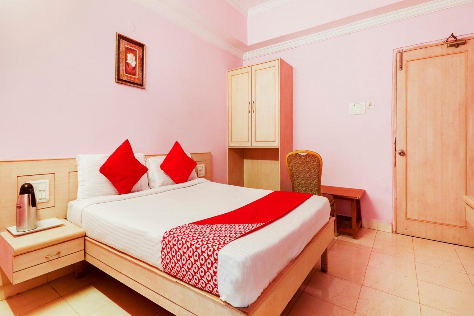 Super Collection O 77115 Vaishnavi Palace Hajdarábád Exteriér fotografie